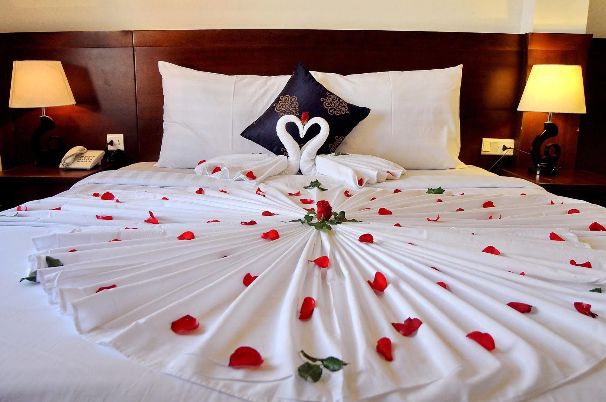 Bella Begonia Hotel Nha Trang Exterior photo